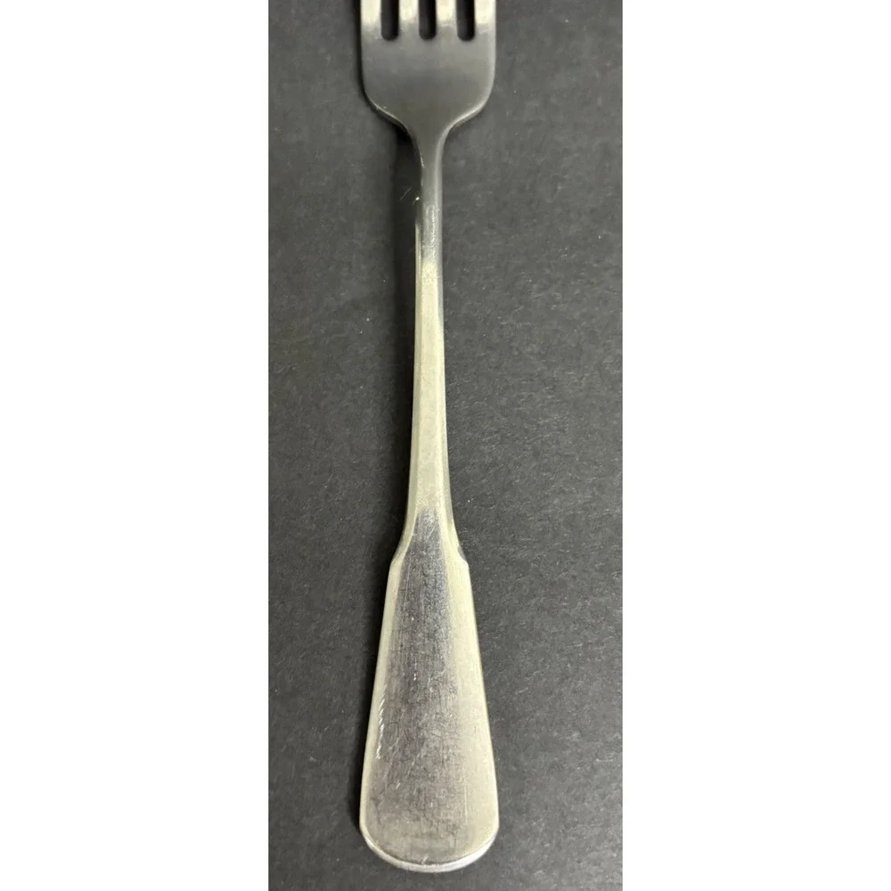 4 Oneida Colonial Boston Minute Man Dinner Forks SSS 7 1/4